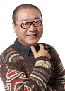 范伟